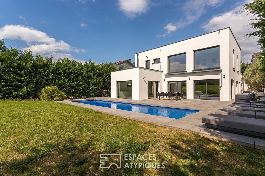 Villa in Écully, Auvergne-Rhône-Alpes, France 1 - 18369159