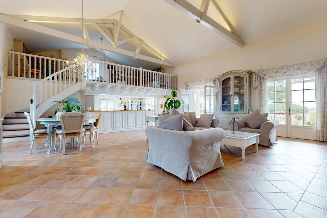Villa in Eymet, Nouvelle-Aquitaine, France 4 - 18384963