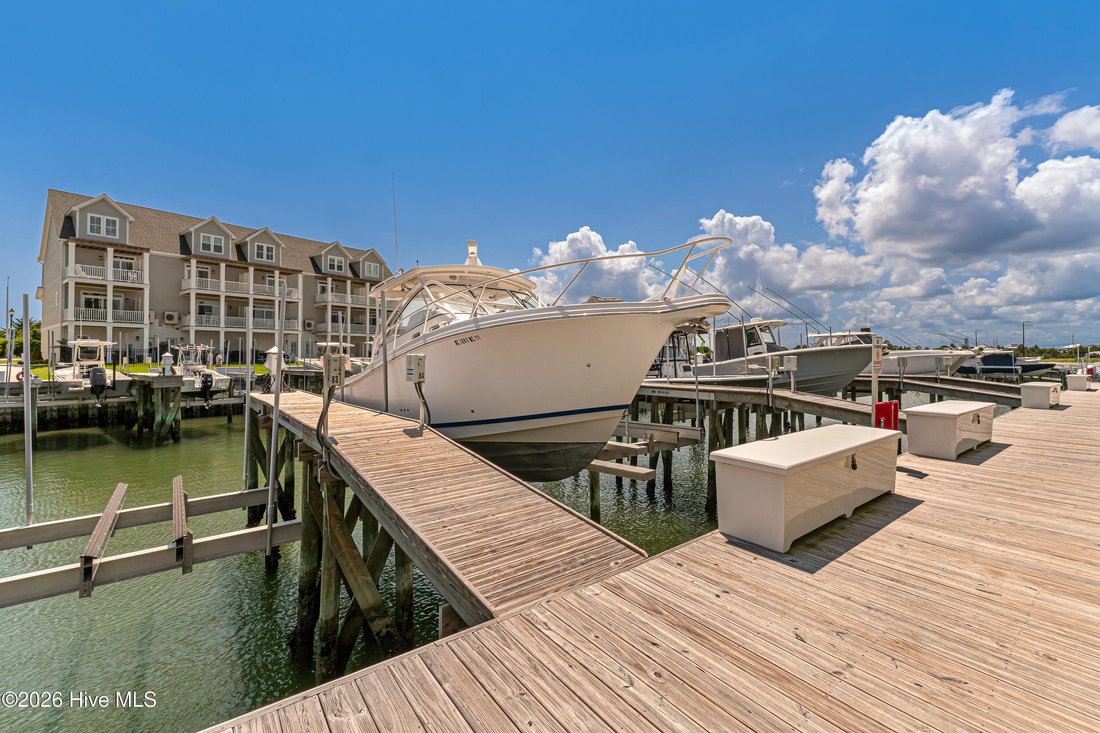 Townhouse in Brandywine Bay, North Carolina, United States 4 - 18379498