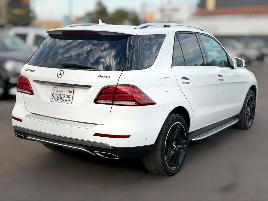 Suv in San Diego, CA, United States 5 - 18383887