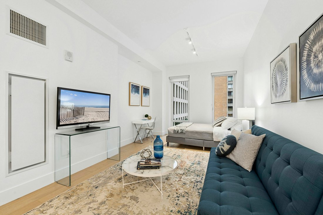 Condo in New York, New York, United States 2 - 18365780