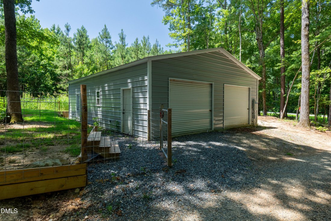 House in Siler City, North Carolina, United States 5 - 18380019