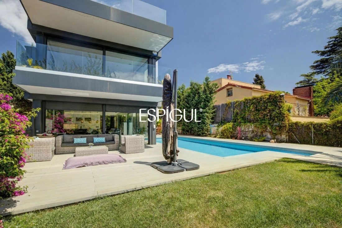 Villa in Sant Cugat del Valles, Catalonia, Spain 2 - 18377624
