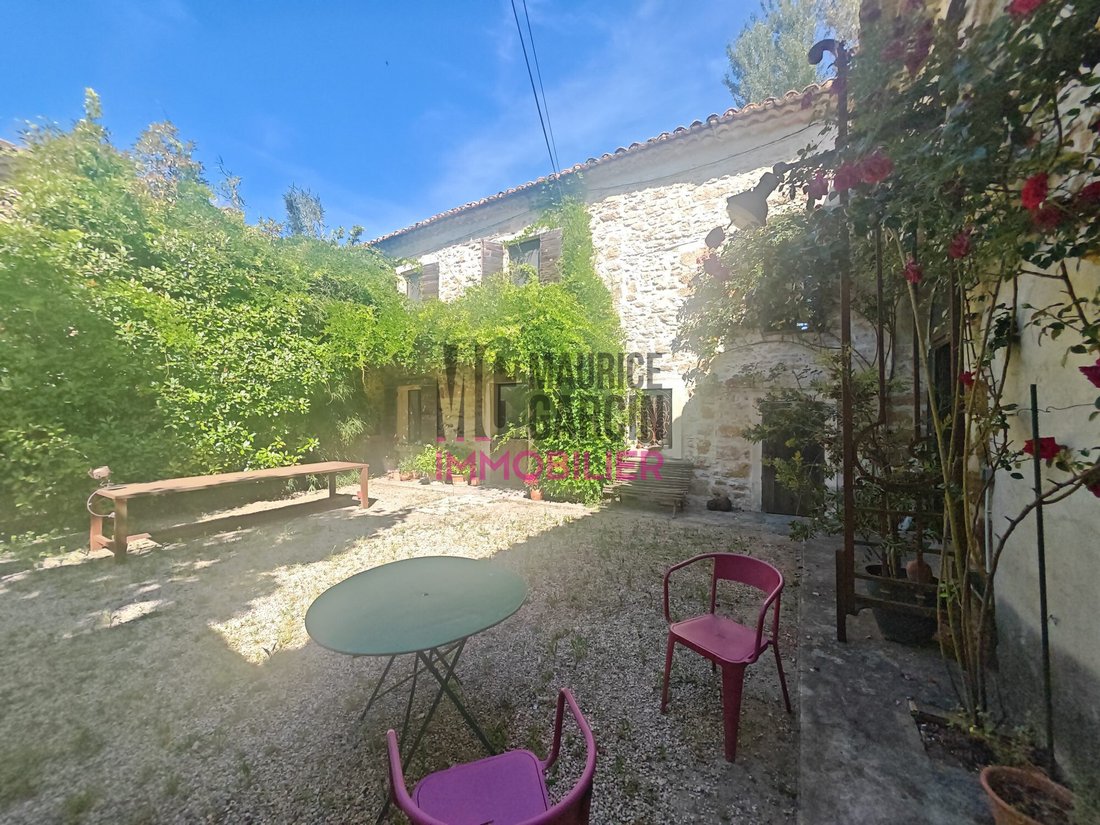 Country House in Althen-des-Paluds, Provence-Alpes-Côte d'Azur, France 4 - 18385785