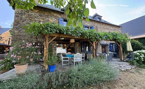 Villa in Juillac, Nouvelle-Aquitaine, France 1