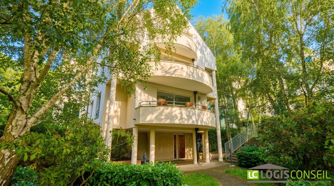 Apartment in Parc de Sceaux, Sceaux, France 1 - 18385359