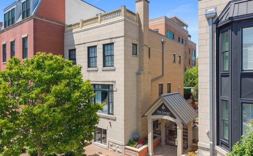Townhouse in Glen Ellyn, Illinois, United States 1