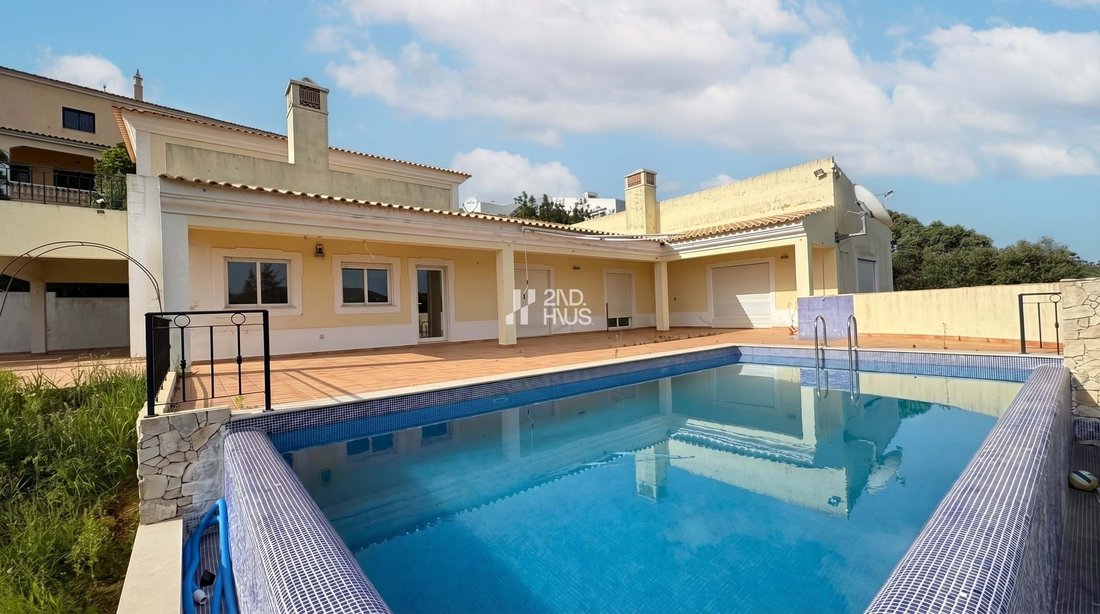 Villa in Loule (Sao Clemente), Algarve, Portugal 4 - 18376368