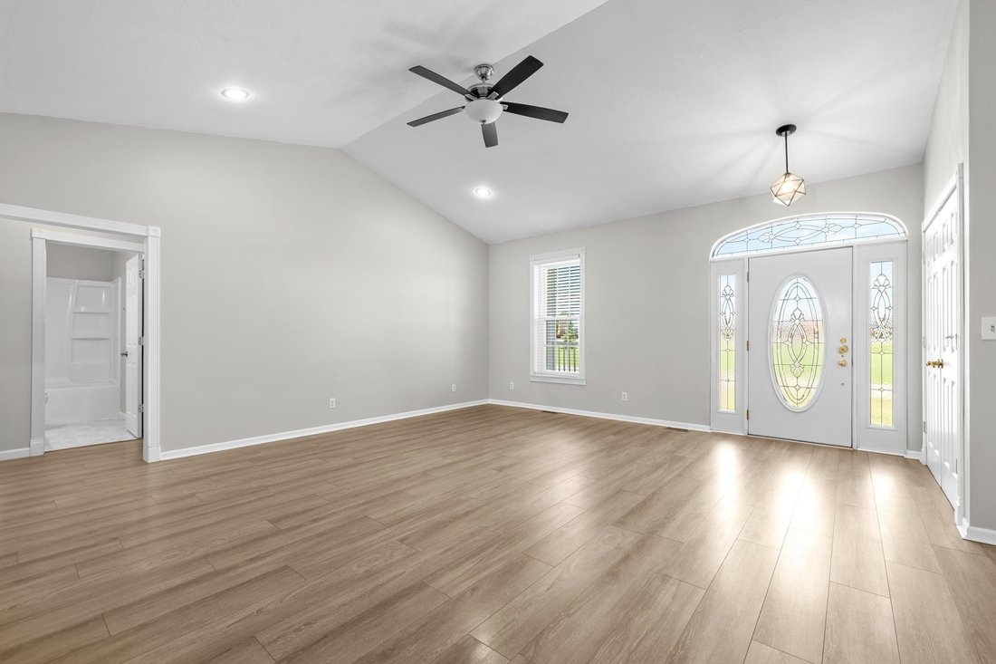 House in Minot, North Dakota, United States 2 - 18379230