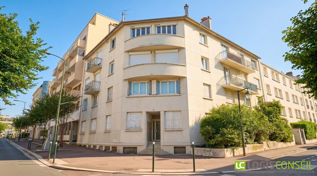 Apartment in La Faiencerie-Le Clos Saint Cyr, Bourg-la-Reine, France 1 - 18385397
