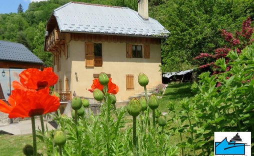 House in Vaujany, Auvergne-Rhône-Alpes, France 1