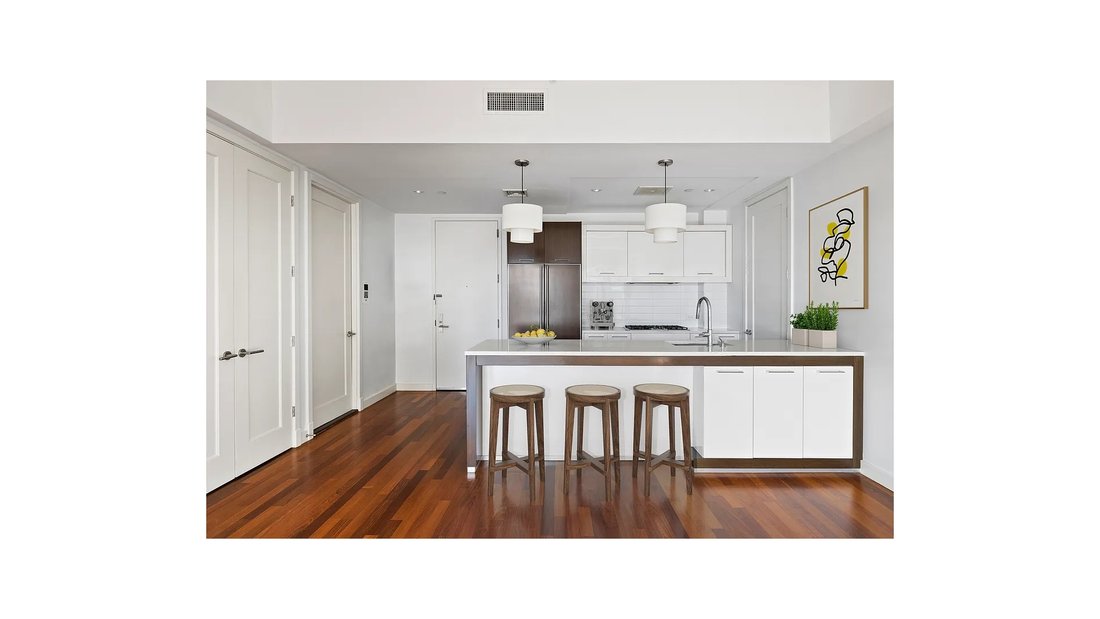 Condo in New York, New York, United States 4 - 18382677
