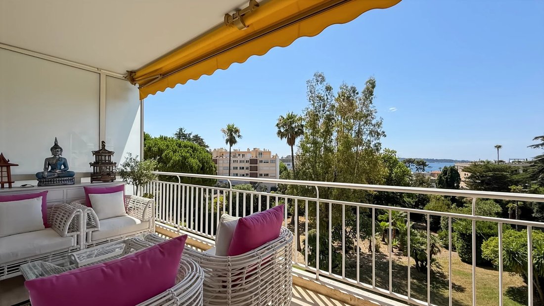 Apartment in Cannes, Provence-Alpes-Côte d'Azur, France 2 - 18374081