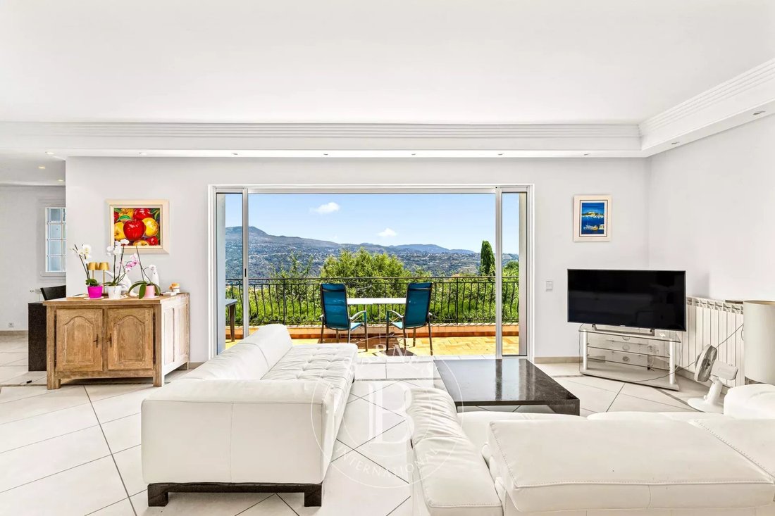 Villa in Gattières, Provence-Alpes-Côte d'Azur, France 3 - 18374083