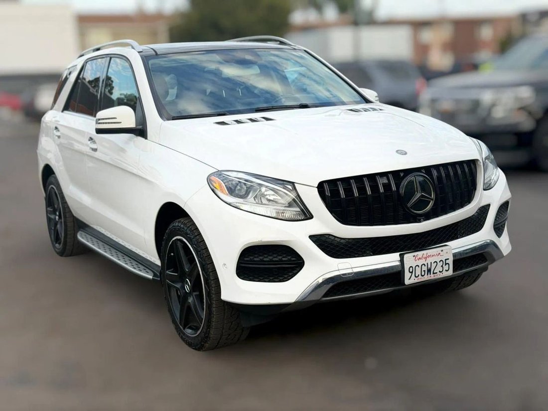 Suv in San Diego, CA, United States 2 - 18383887