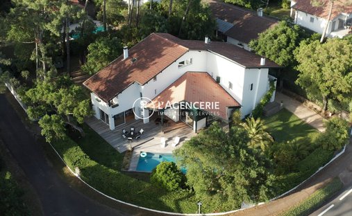 Villa in Seignosse, Nouvelle-Aquitaine, France 1