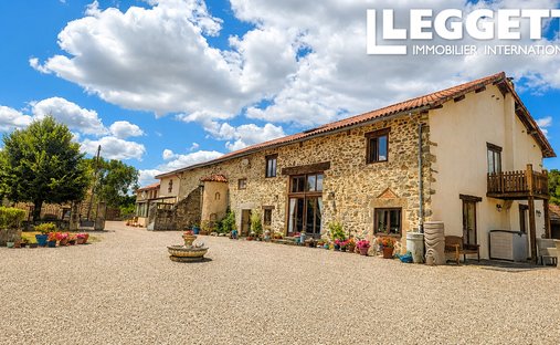 House in Pageas, Nouvelle-Aquitaine, France 1