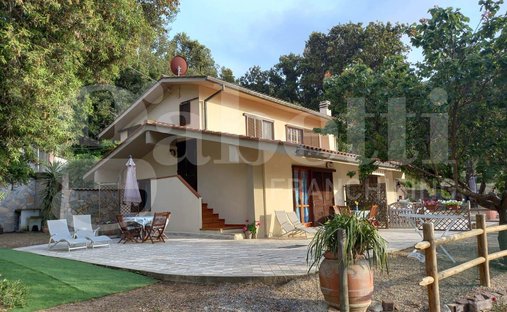 House in Nisporto, Tuscany, Italy 1