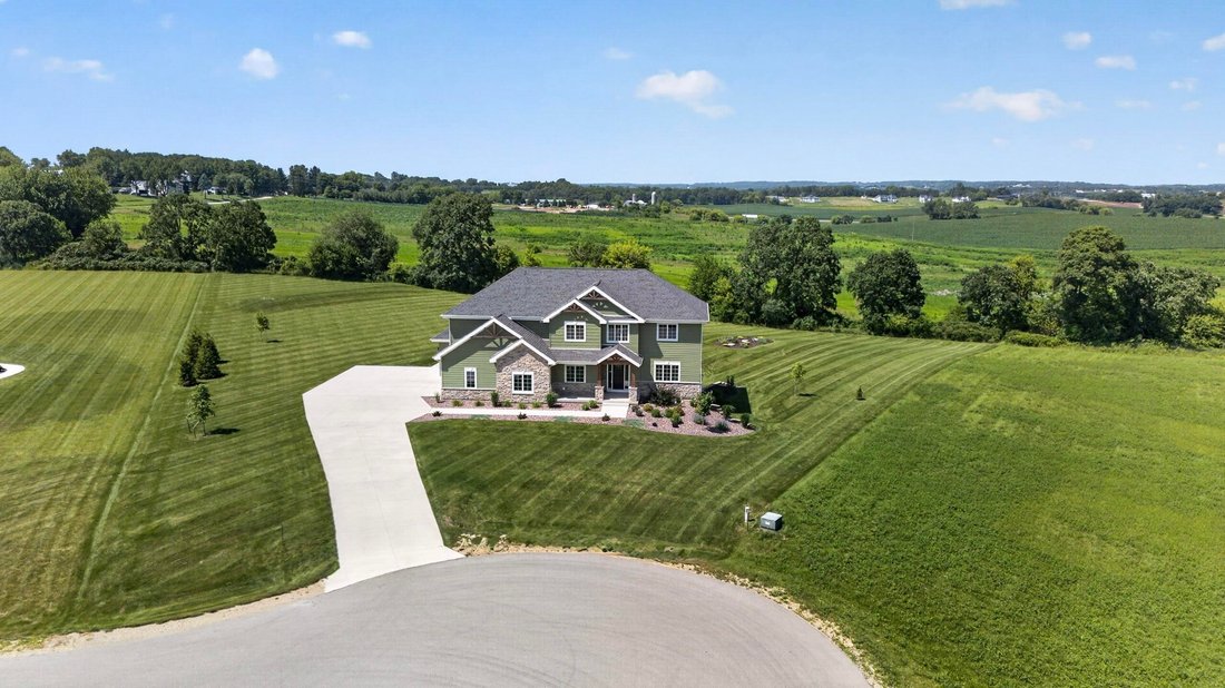 House in Verona, Wisconsin, United States 1 - 18377692