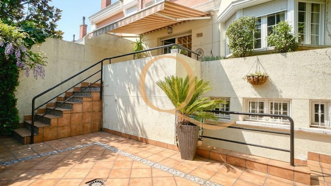 Townhouse in Hortaleza, Madrid, Spain 1 - 18372966