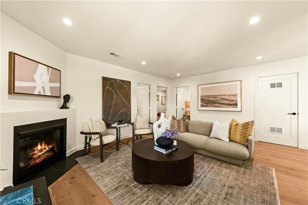 Condo in Los Angeles, California, United States 4 - 18373101