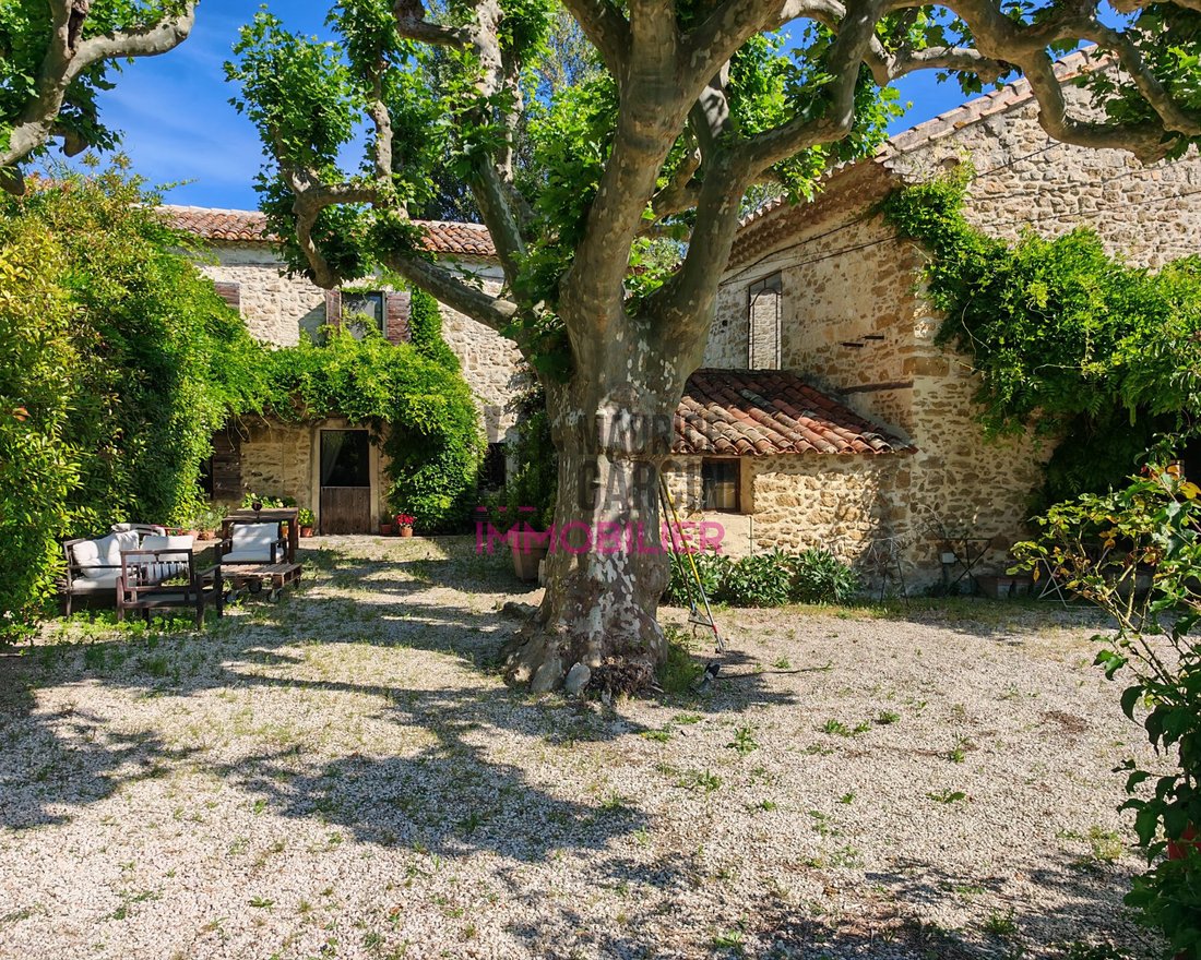 Country House in Althen-des-Paluds, Provence-Alpes-Côte d'Azur, France 1 - 18385785