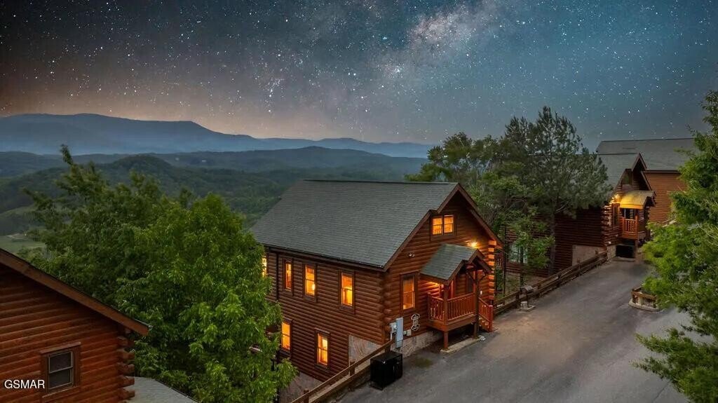 House in Sevierville, Tennessee, United States 3 - 18373694