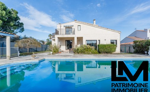 Villa in Ouest, Bessan, France 1