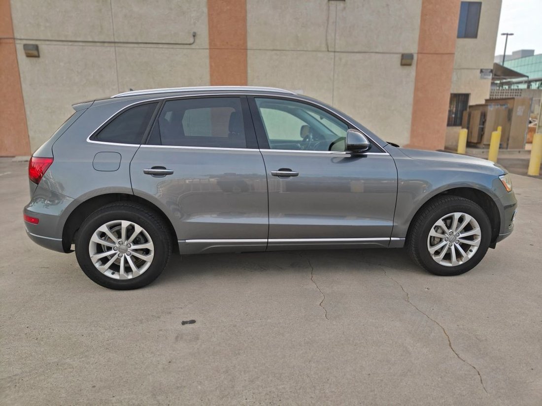 Suv in San Diego, CA, United States 5 - 18383902