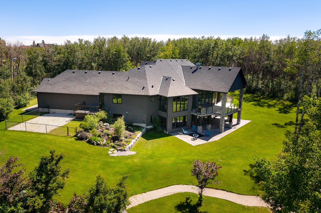 House in Calgary, Alberta, Canada 1 - 17389468
