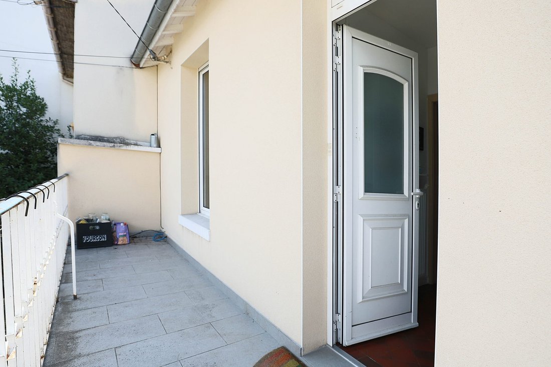 Maison à Arrondissement de Bobigny, Île-de-France, France 2 - 18385449