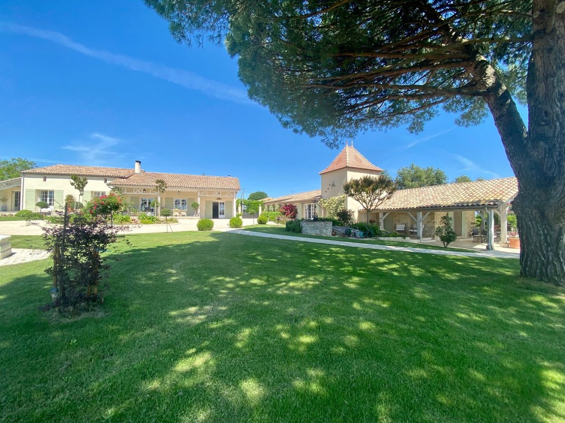 Villa in Eymet, Nouvelle-Aquitaine, France 2 - 18384963
