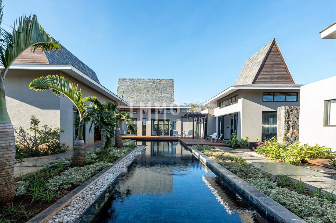 Villa in Balaclava, Pamplemousses District, Mauritius 1 - 18384900