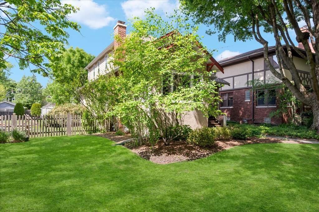 House in Evanston, Illinois, United States 2 - 18384915