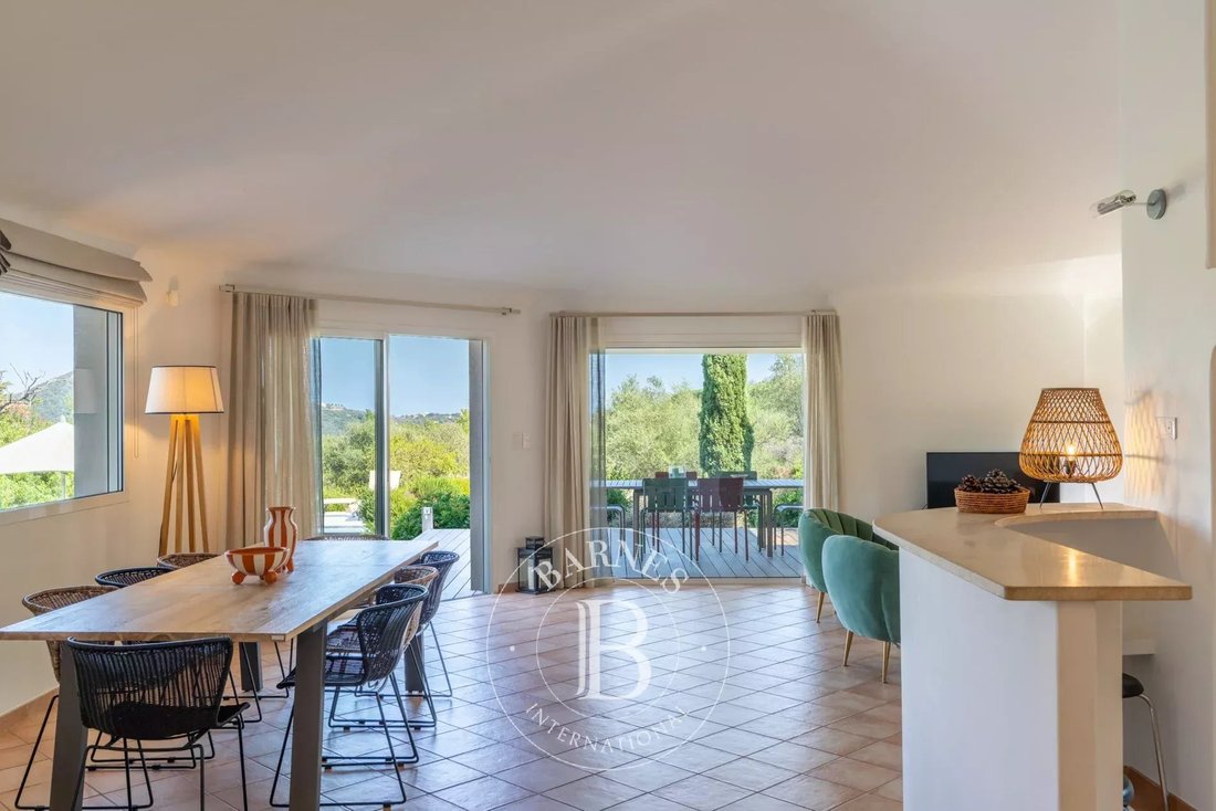 Villa in Porto-Vecchio, Corsica, France 2 - 17629943