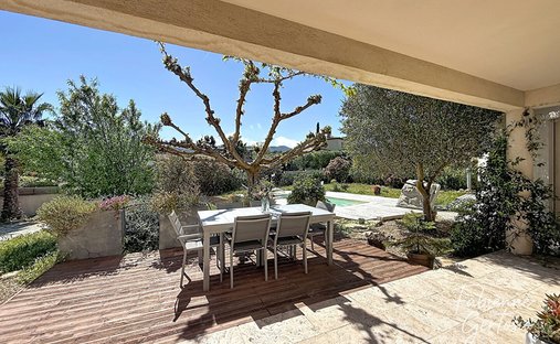 Villa in Coste Chaude-Mauveou, La Seyne-sur-Mer, France 1