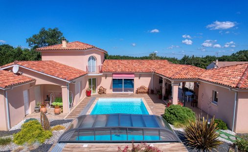House in Aubiac, Nouvelle-Aquitaine, France 1