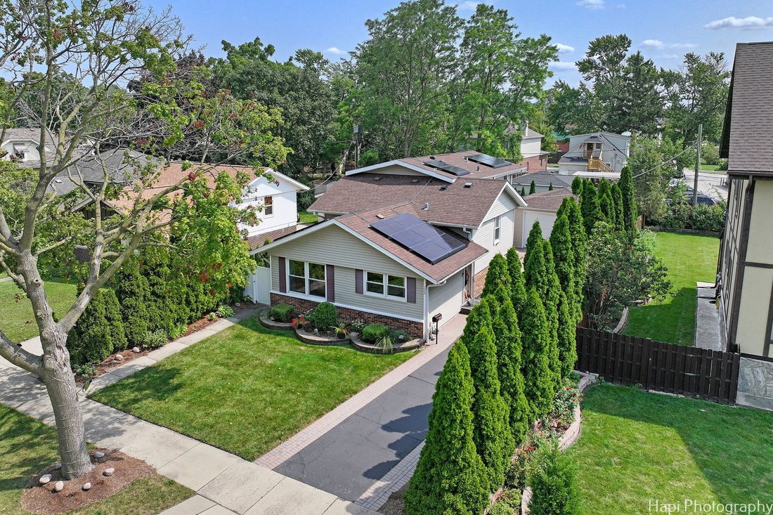House in Des Plaines, Illinois, United States 3 - 18373741