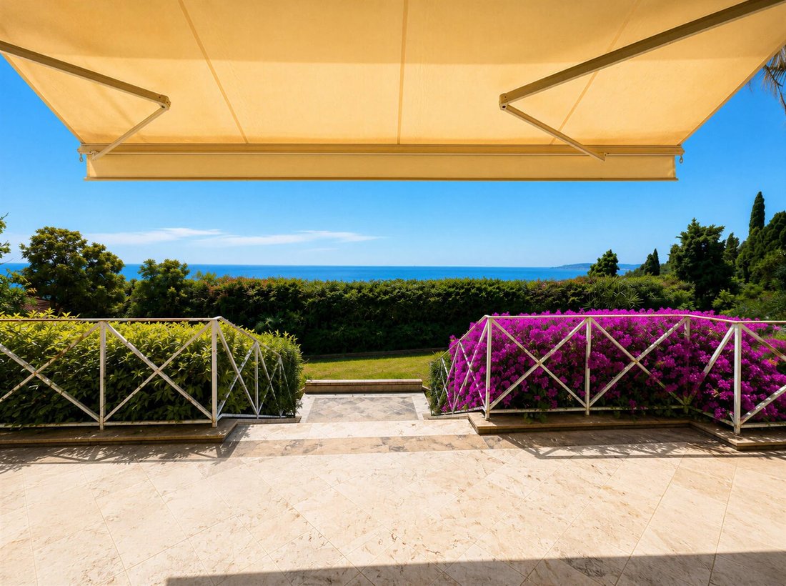 Villa in Menton, Provence-Alpes-Côte d'Azur, France 4 - 18374020
