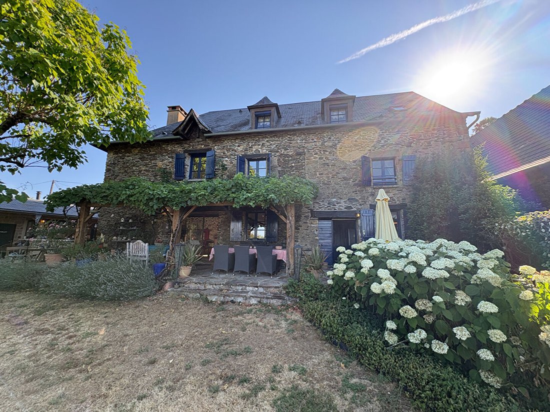 Villa in Juillac, Nouvelle-Aquitaine, France 2 - 18374528