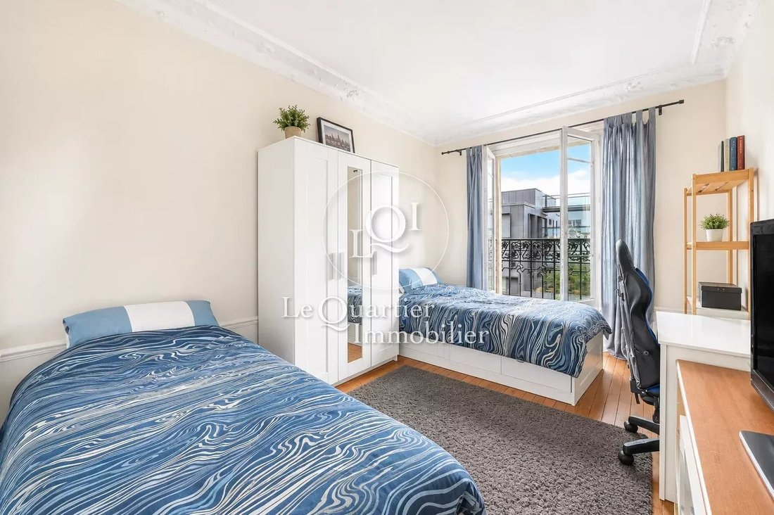 Apartment in Violet Commerce, Paris 15e Arrondissement, Paris 3 - 17882873