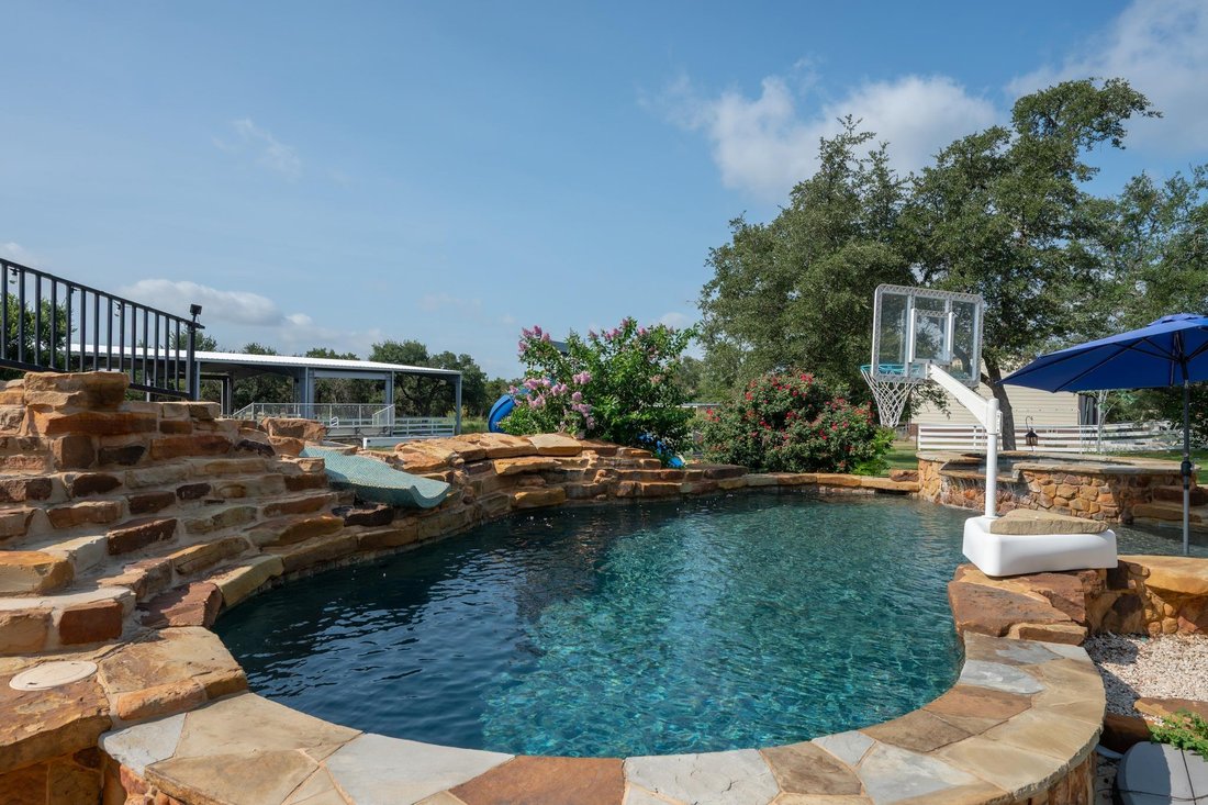 House in Liberty Hill, Texas, United States 4 - 18372864