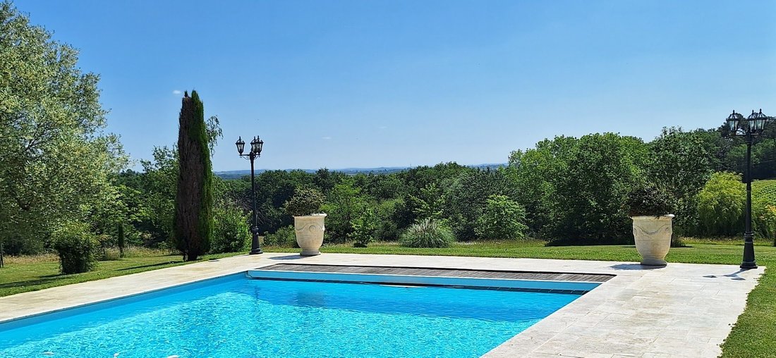 Villa in Eymet, Nouvelle-Aquitaine, France 1 - 18384963