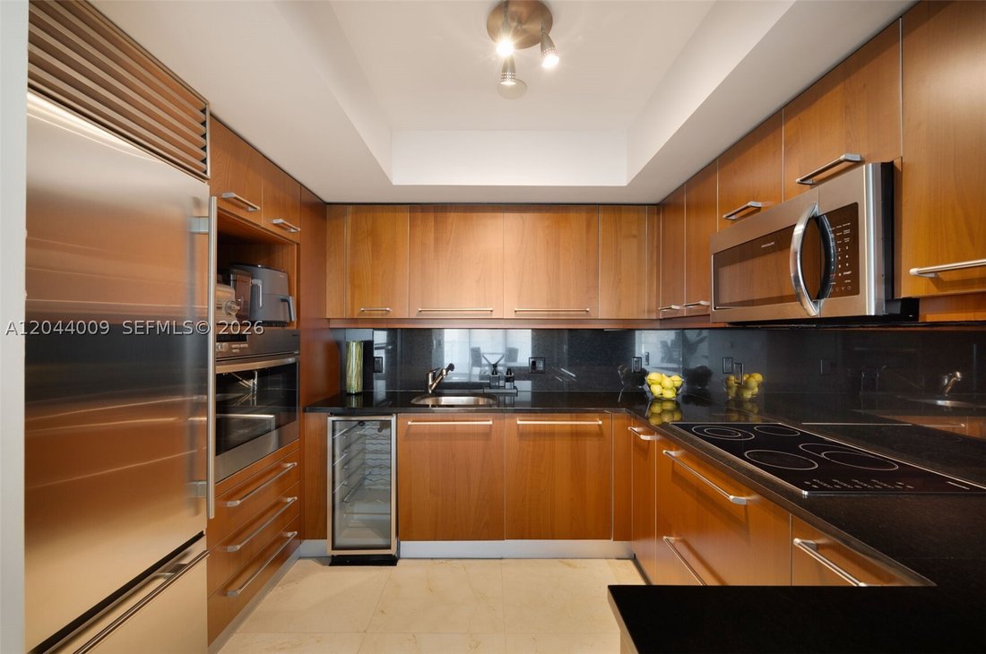 Condo in Miami, Florida, United States 5 - 18378724