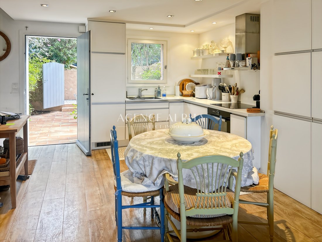 House in Grimaud, Provence-Alpes-Côte d'Azur, France 3 - 17473761