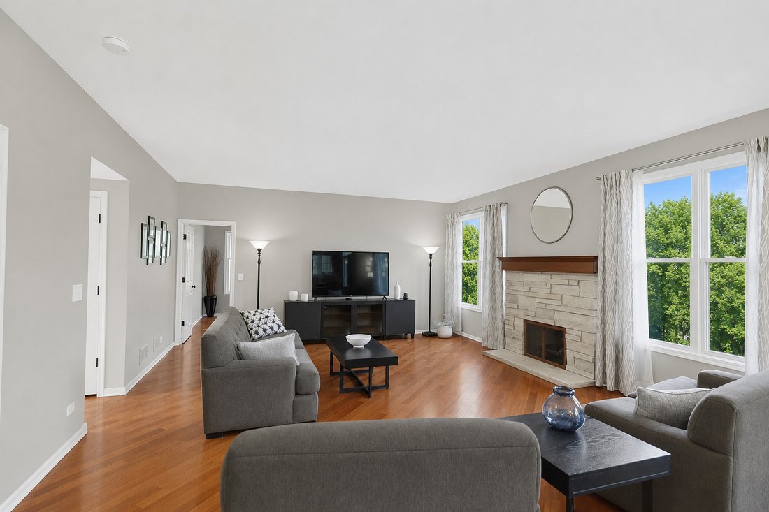 House in Hoffman Estates, Illinois, United States 2 - 18379144