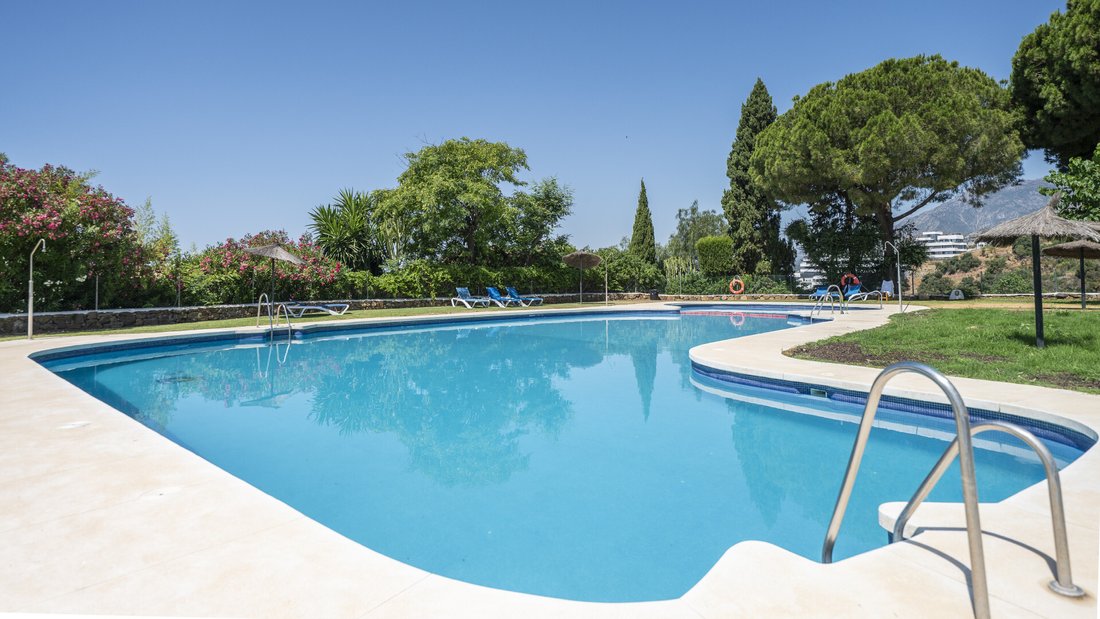 Townhouse in Marbella, Andalusia, Spain 2 - 18379838