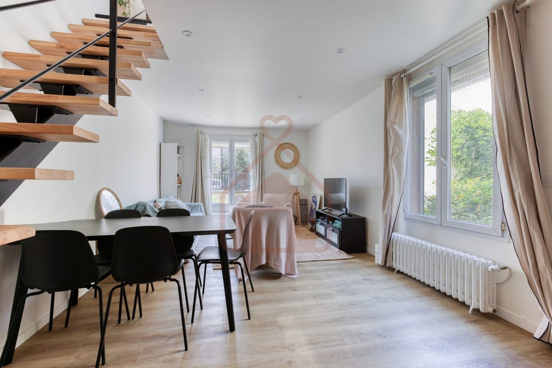 House in Villejuif, Ile-de-France, France 1 - 18385095