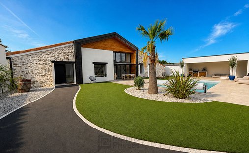 Villa in La Séguinière, Pays de la Loire, France 1