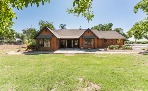 House in Exeter, California, United States 1